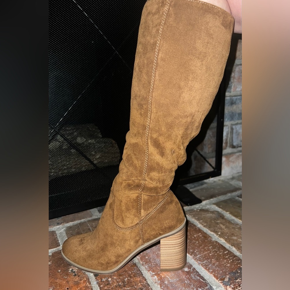 Women's suede calf boot with block heel...camel color...very good condition